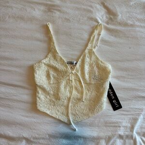 ❗️SOLD❗️NWT Madden Girl Cream Lace Crop Top